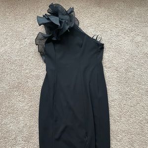 One shoulder Aidan mattox dress. Only worn once. Beautiful.